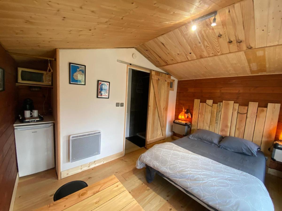 "Le Maloya" Chalets Independants -Chambre Balneo - Relais Motards Lacaune Exterior photo